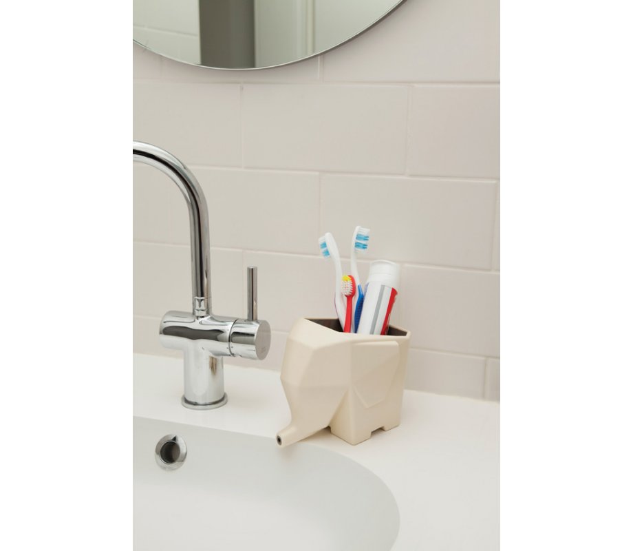 Jumbo Elephant Counter Drainer by Shahar Peleg