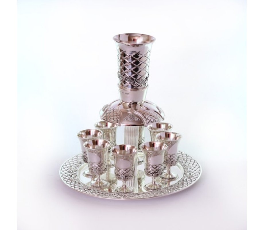 Silver Plated Wine Fountain with 8 Small Cups on a Tray - Diamond Design