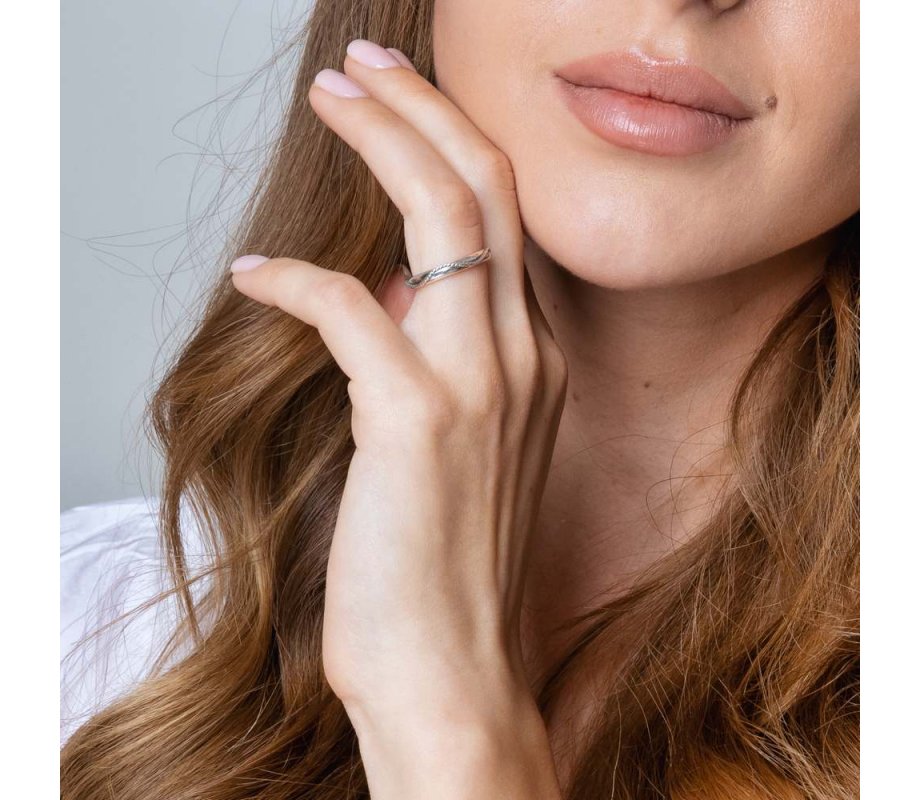 Sterling Silver Ring with Rope Design - This Too Shall Pass in Hebrew & English