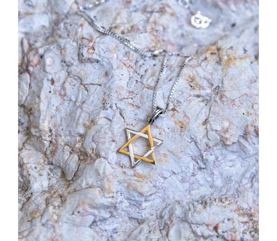 Sterling Silver and Gold Plated Pendant Necklace – Interlocking Stars of David